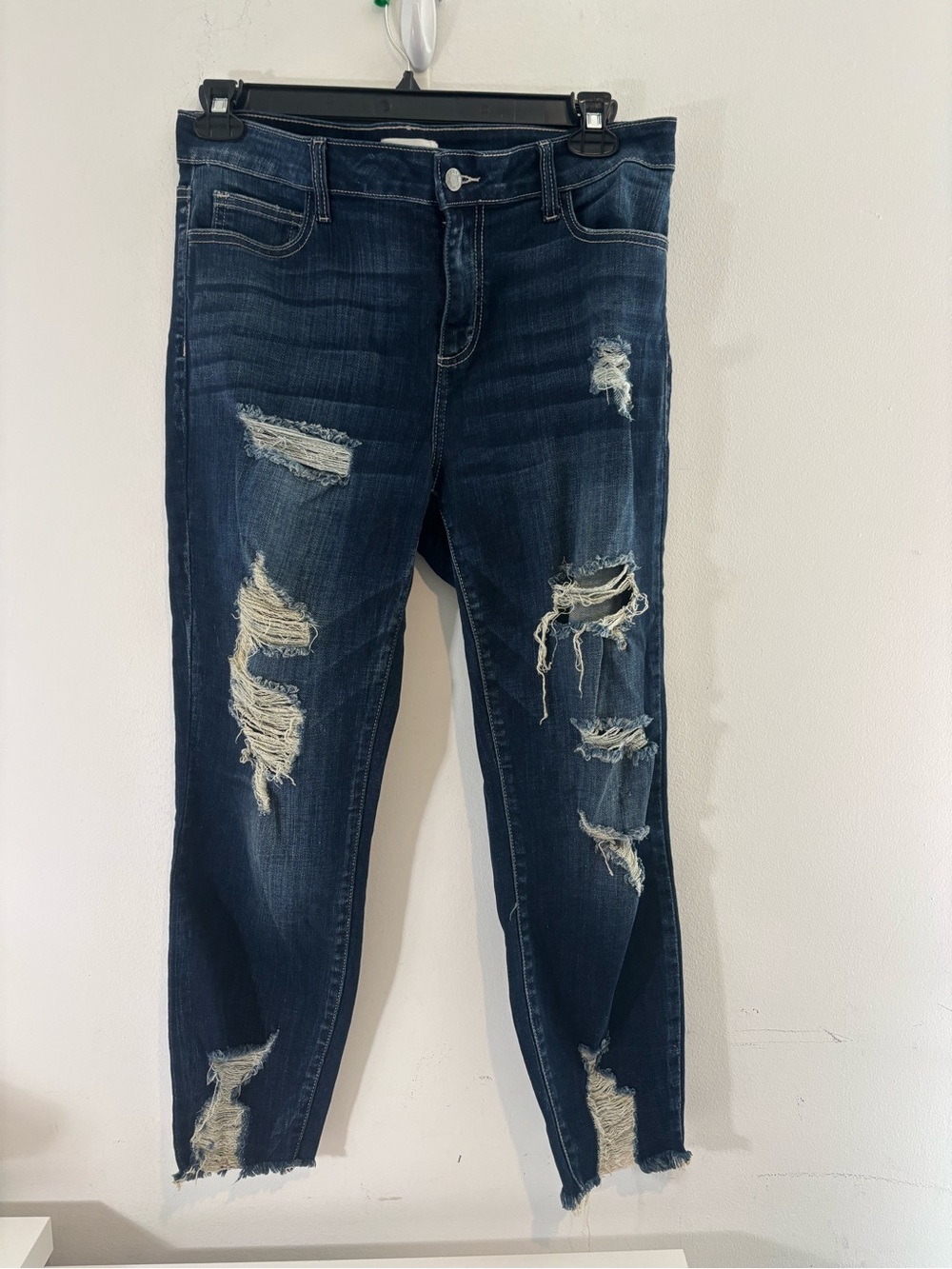 Cello Junior Size Dark Wash Distressed Blue Jeans Ankle Length Denim Casual